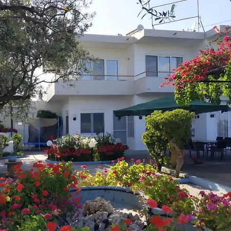 Bella Casa Kolympia Apartamento *