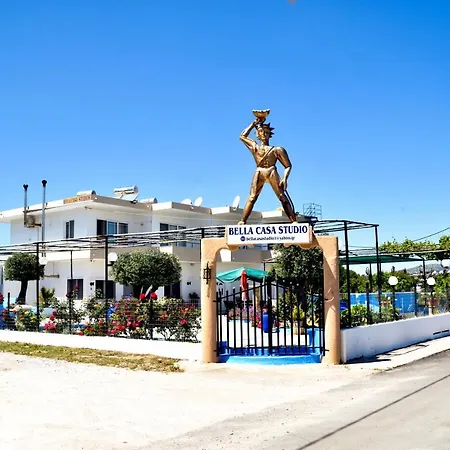 Bella Casa Kolympia Apartamento *
